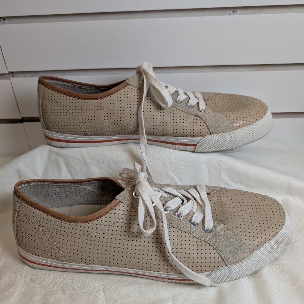 Tommy Bahama Men’s Borneo lace up perforated leather sneakers Size 11 1/2 NWOB - Picture 3 of 7